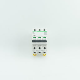 Disjoncteur 3P 32A Courbe C Schneider Electric Acti9 iC60N A9F77332 - A9F77332 C60N C